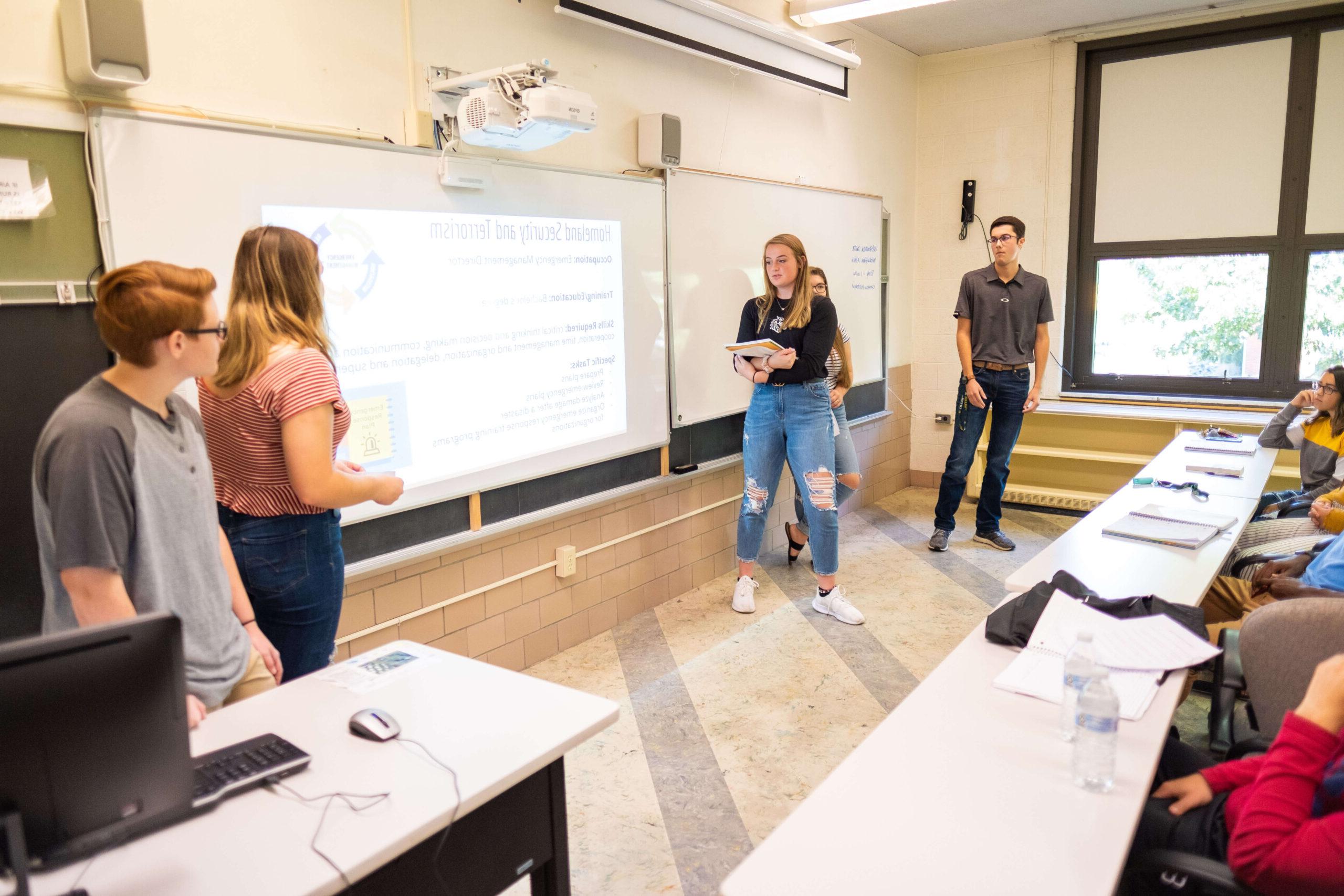 college students presenting to class